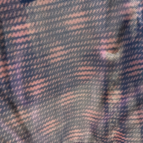 Mesh top - Picture 3 of 3